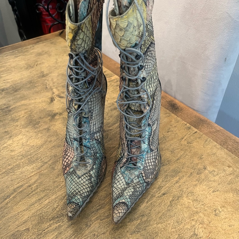 Exotic Lace-Up Women's Boots